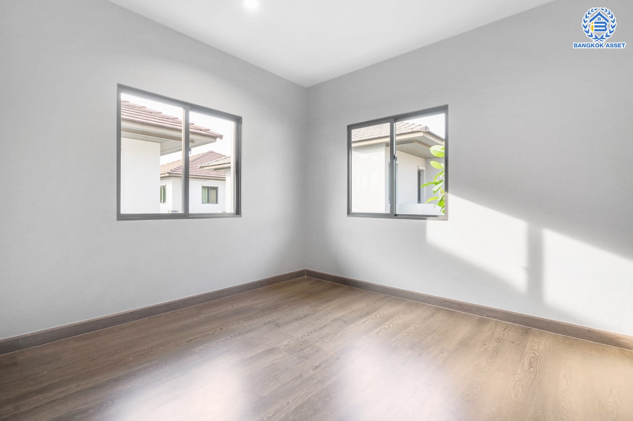 บ้านมือสองตกแต่งใหม่ แบรนด์สุดหรู Sansiri โครงการ เศรษฐสิริ ชัยพฤกษ์-แจ้งวัฒนะ ดีไซน์โมเดิร์น เนื้อที่ 51.7 ตร.ว. ฟังก์ชัน 3 ห้องนอน 3 ห้องน้ำ จอดรถได้ 2 คัน บรรยากาศ Private  วิวสวน หน้าบ้านไม่ชนใคร พร้อม Facilities ครบครัน!  บนทำเลโซนเมือง เชื่อมต่อทุกการเดินทาง ใกล้เซ็นทรัลแจ้งวัฒนะ, เมืองทองธานี, ทางด่วน และรถไฟฟ้าสายสีชมพู "สถานีปากเกร็ด"